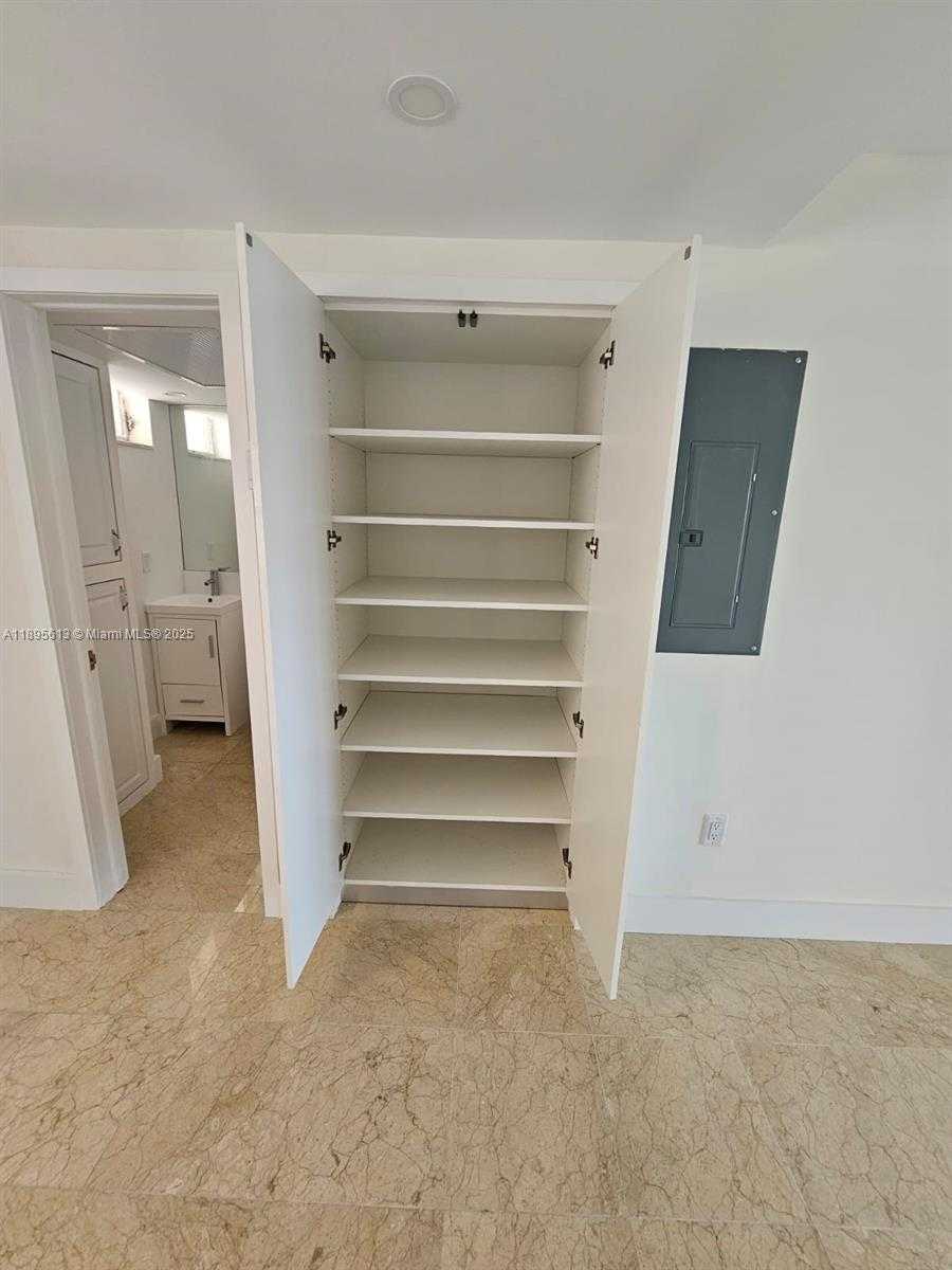 Small Image of 2905 SOUTH POINT EAST DR #L504, Aventura Number 12