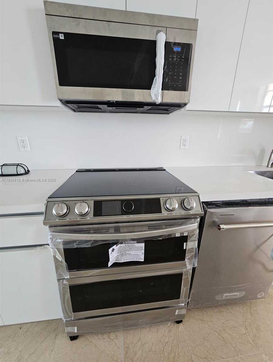 Small Image of 2905 SOUTH POINT EAST DR #L504, Aventura Number 20