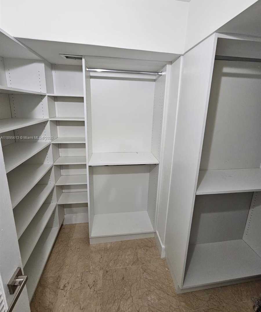 Small Image of 2905 SOUTH POINT EAST DR #L504, Aventura Number 21