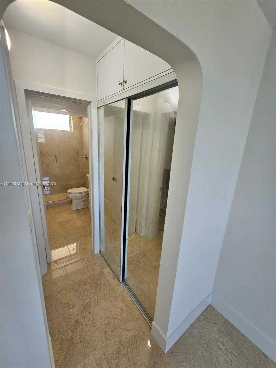 Small Image of 2905 SOUTH POINT EAST DR #L504, Aventura Number 26