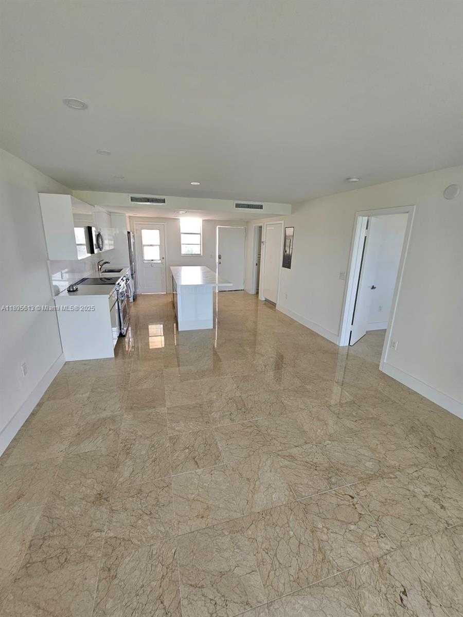 Small Image of 2905 SOUTH POINT EAST DR #L504, Aventura Number 3