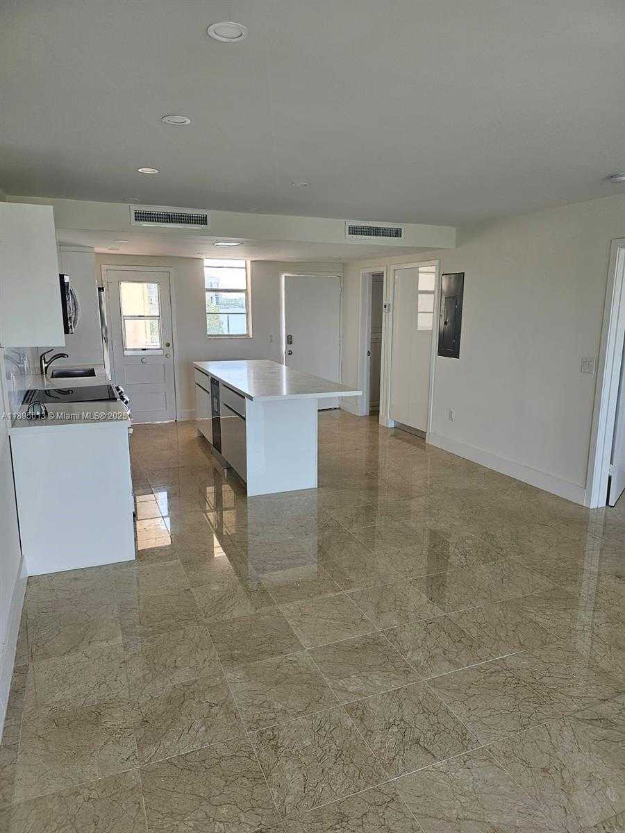 Small Image of 2905 SOUTH POINT EAST DR #L504, Aventura Number 4
