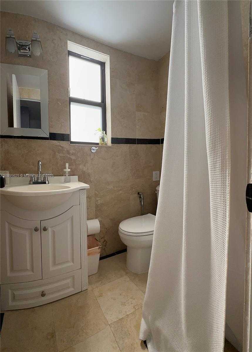 Small Image of 742 NORTH WEST 50TH ST, Miami Number 24