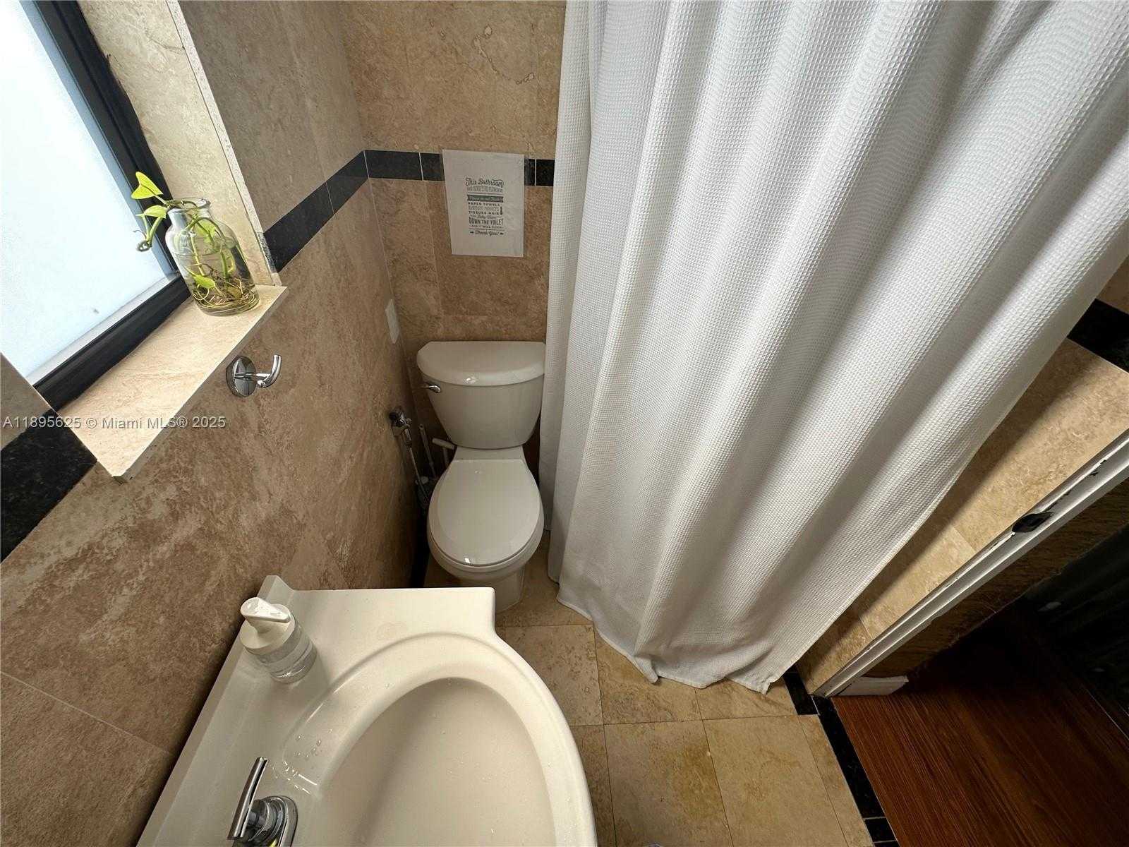 Small Image of 742 NORTH WEST 50TH ST, Miami Number 25