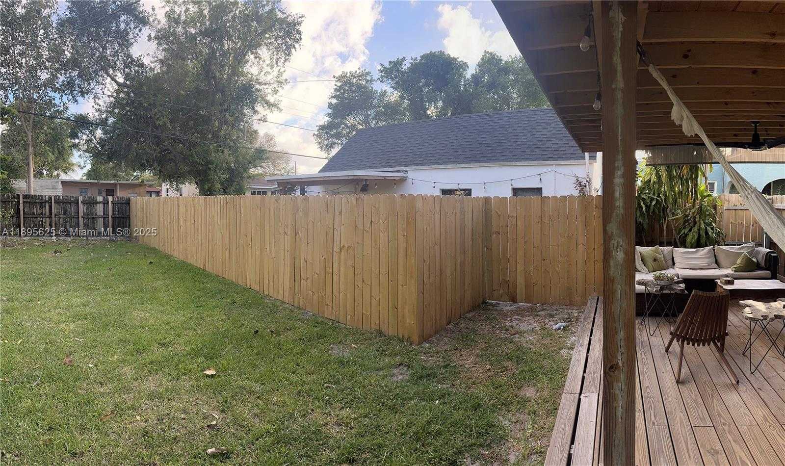 Small Image of 742 NORTH WEST 50TH ST, Miami Number 32
