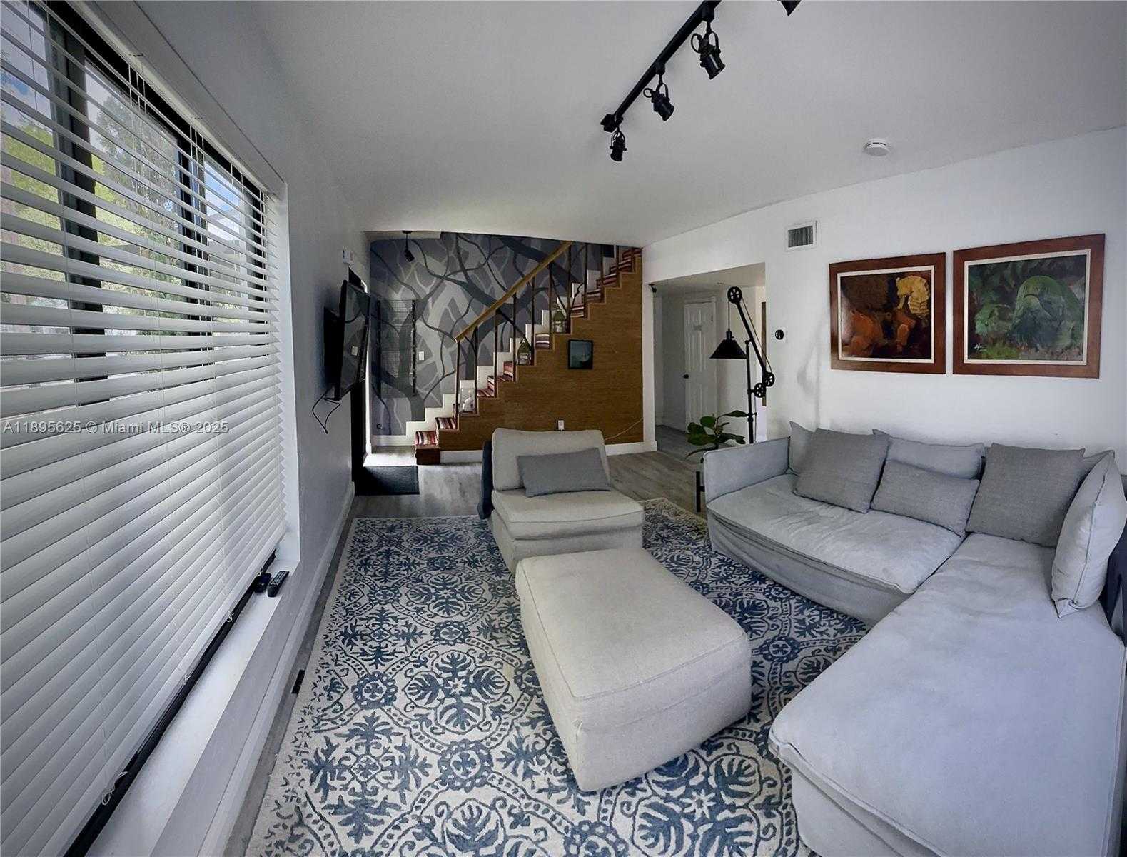 Small Image of 742 NORTH WEST 50TH ST, Miami Number 8