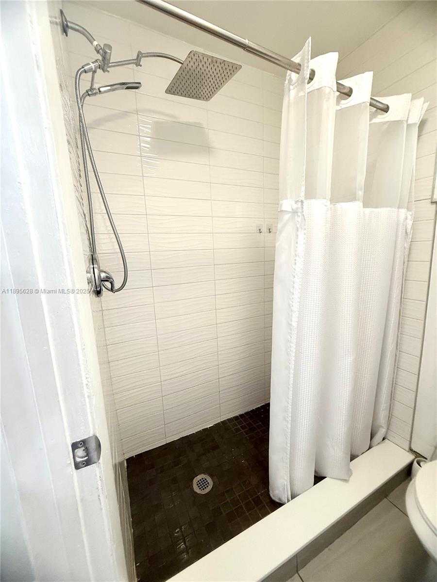 Small Image of 25857 SOUTH WEST 132ND CT, Homestead Number 11