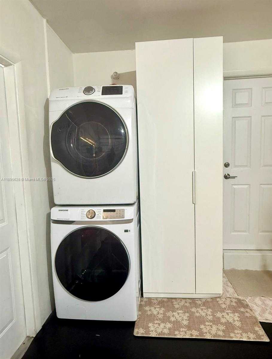 Small Image of 25857 SOUTH WEST 132ND CT, Homestead Number 14