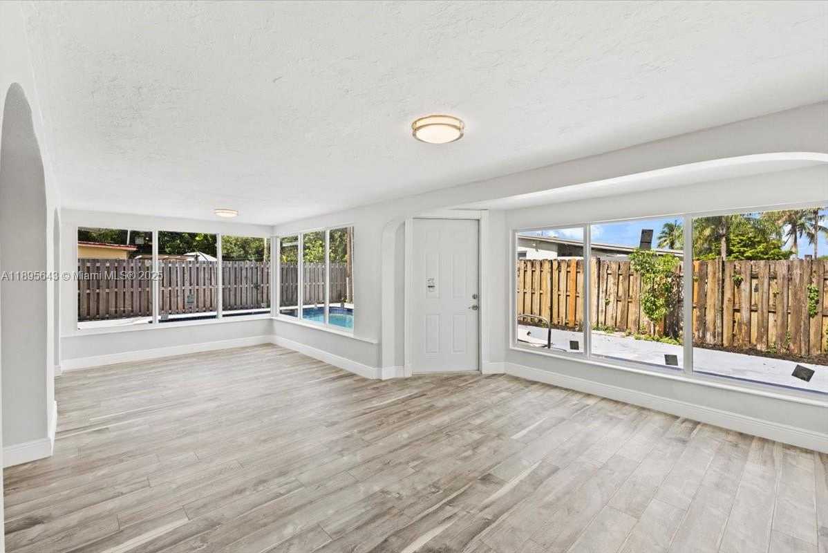 Small Image of 4131 NORTH WEST 13TH AVE, Oakland Park Number 2