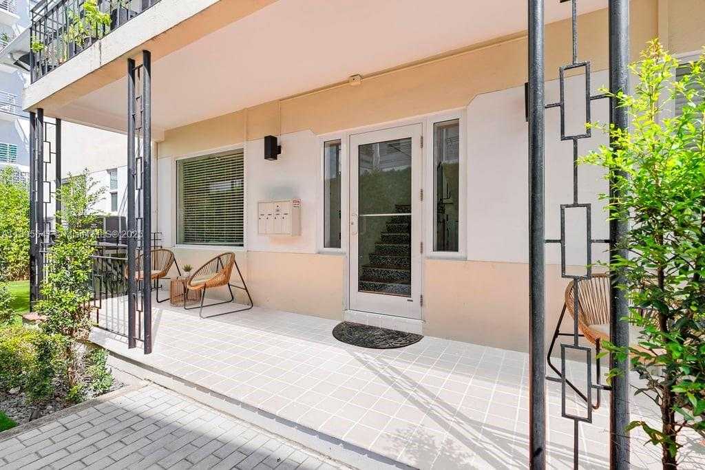 Small Image of 1471 LINCOLN TERRACE #1, Miami Beach Number 27