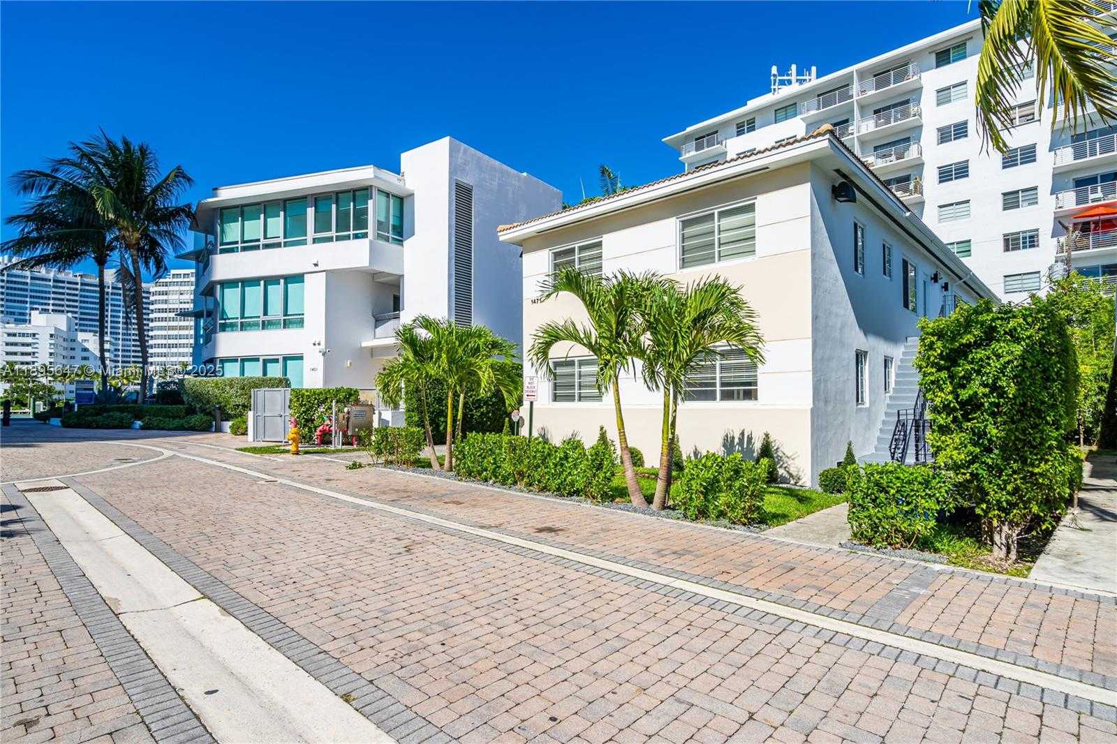 Small Image of 1471 LINCOLN TERRACE #1, Miami Beach Number 29