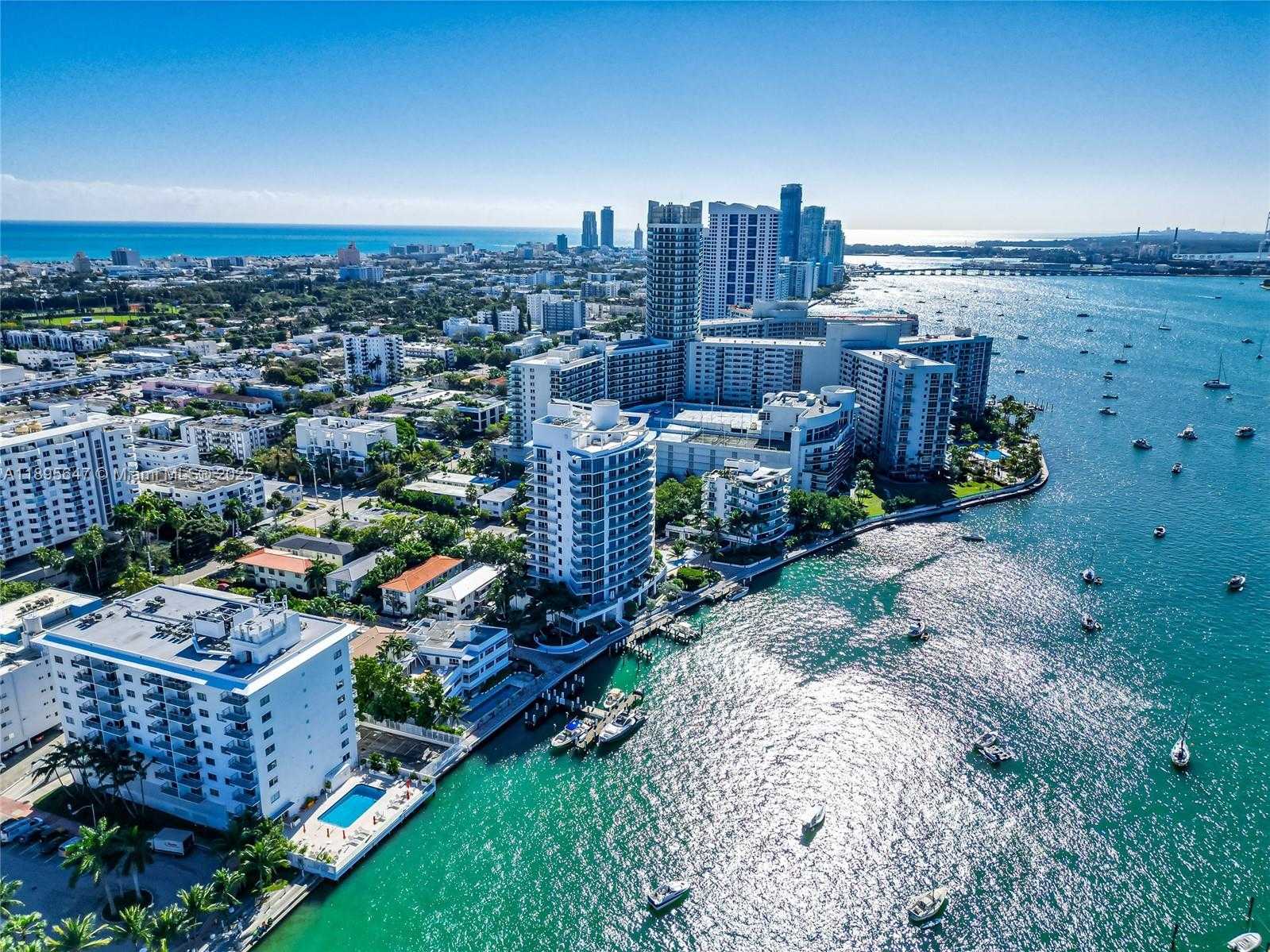 Small Image of 1471 LINCOLN TERRACE #1, Miami Beach Number 37