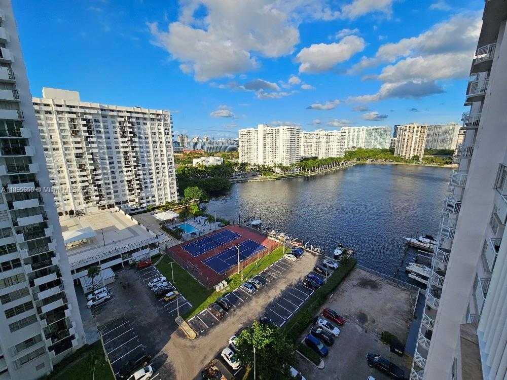 Small Image of 18061 BISCAYNE BLVD #1602, Aventura Number 17