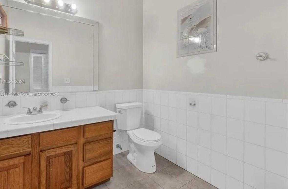 Small Image of 19905 SOUTH WEST 135TH AVE, Miami Number 16