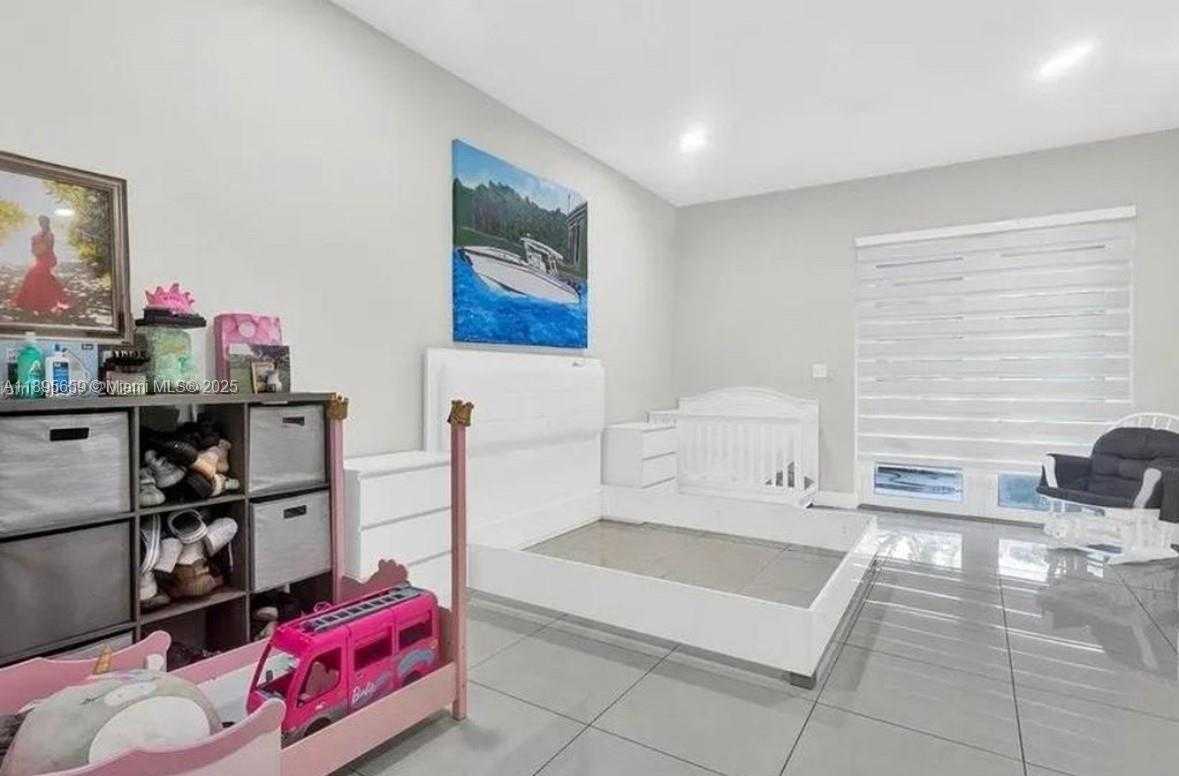 Small Image of 19905 SOUTH WEST 135TH AVE, Miami Number 19