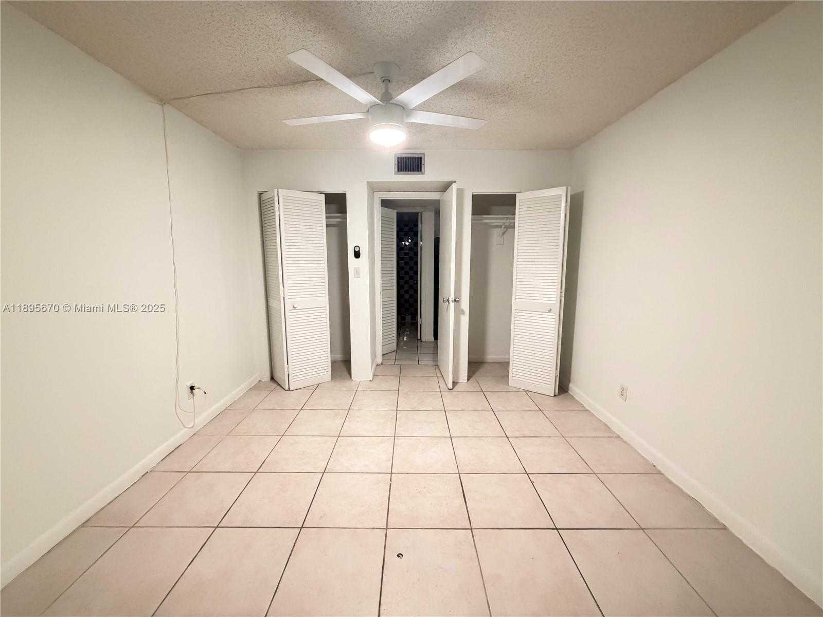 Small Image of 899 WEST AVE #4D, Miami Beach Number 5