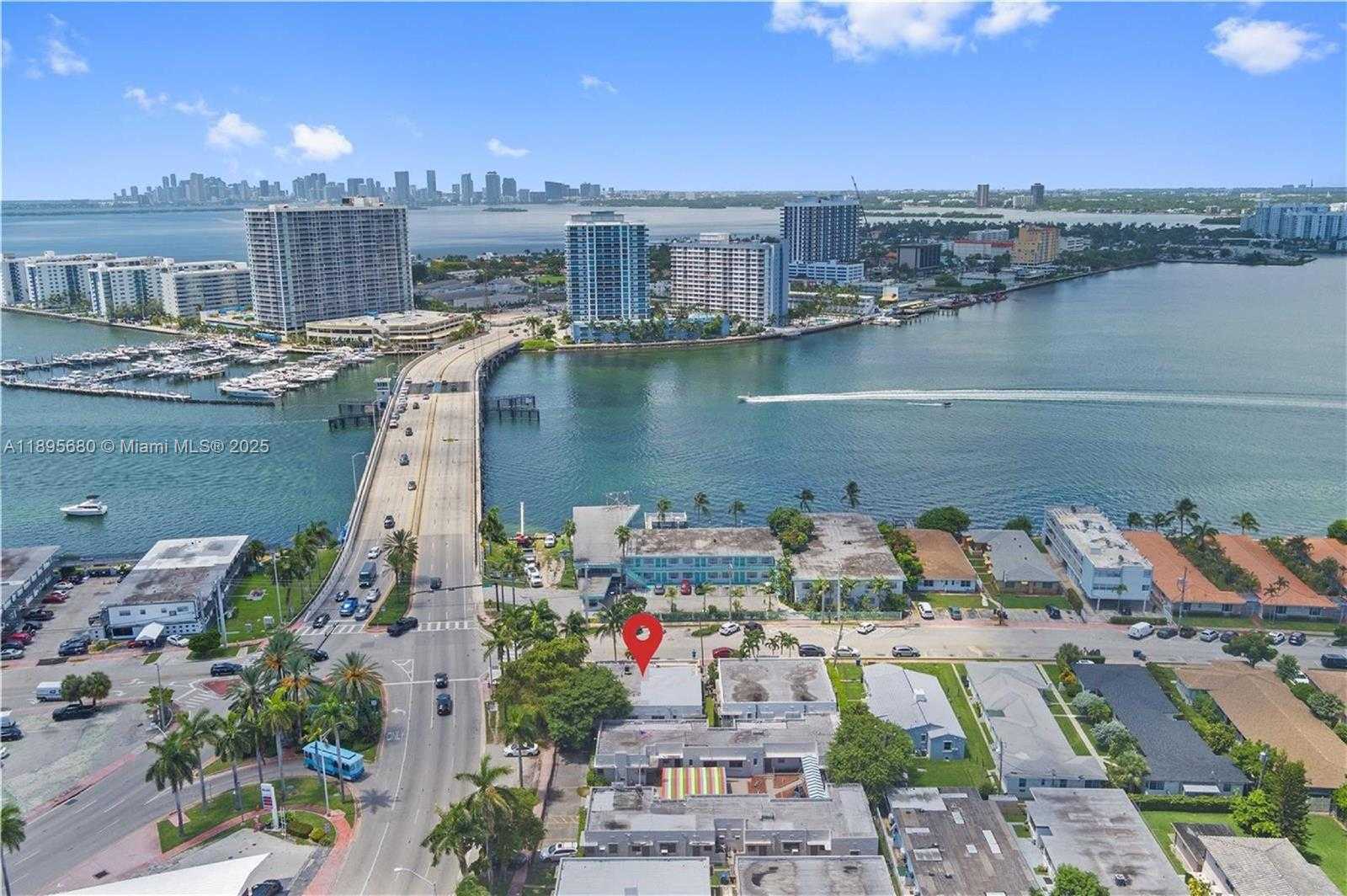 Small Image of 2101 BAY DR #3, Miami Beach Number 27