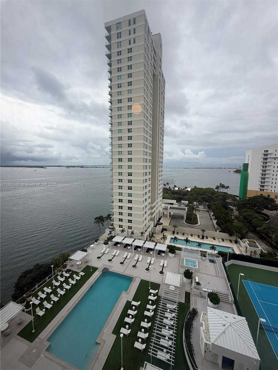 Small Image of 770 CLAUGHTON ISLAND DR #1510, Miami Number 2