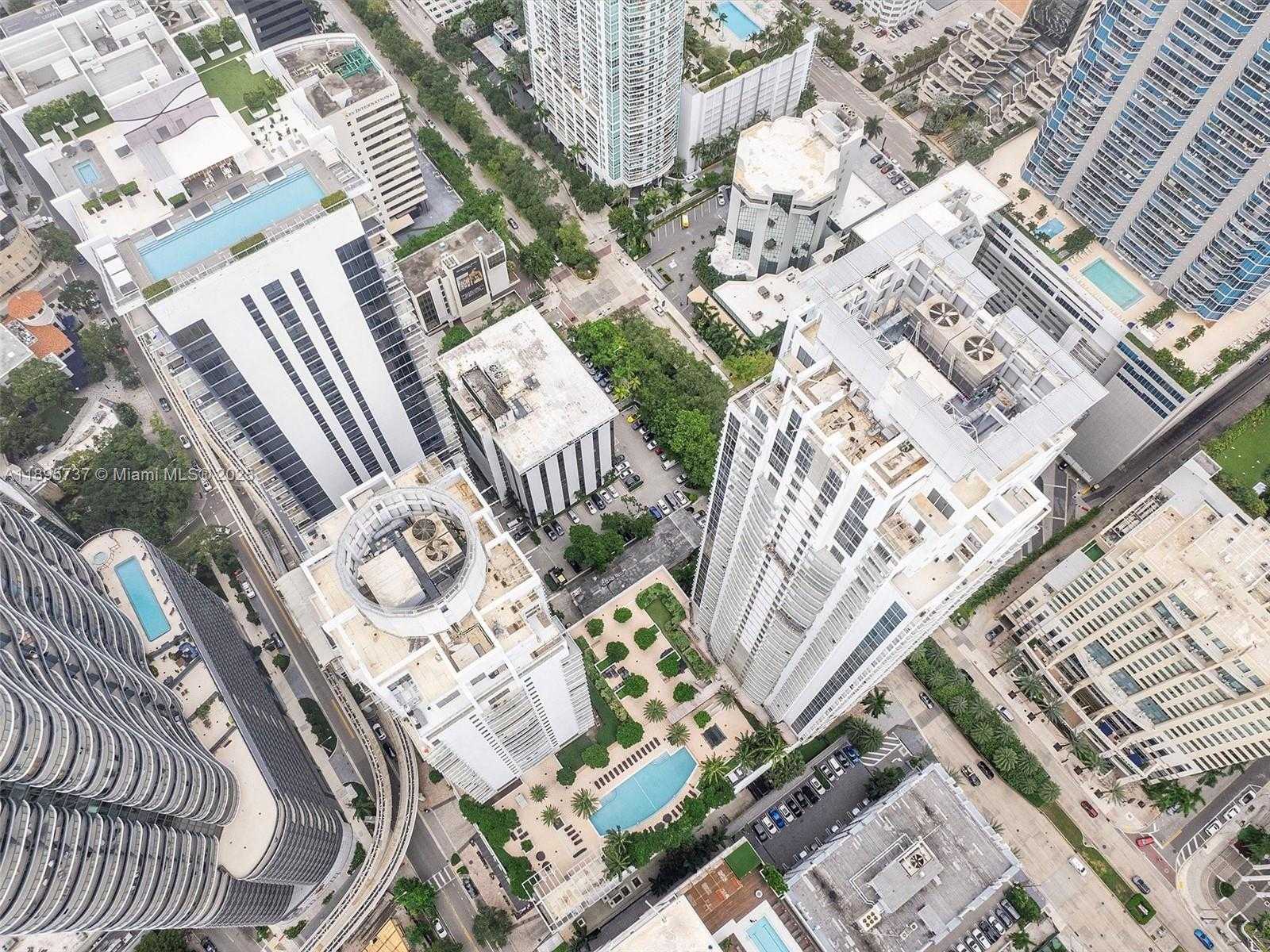 Small Image of 1060 BRICKELL AVE #2413, Miami Number 35