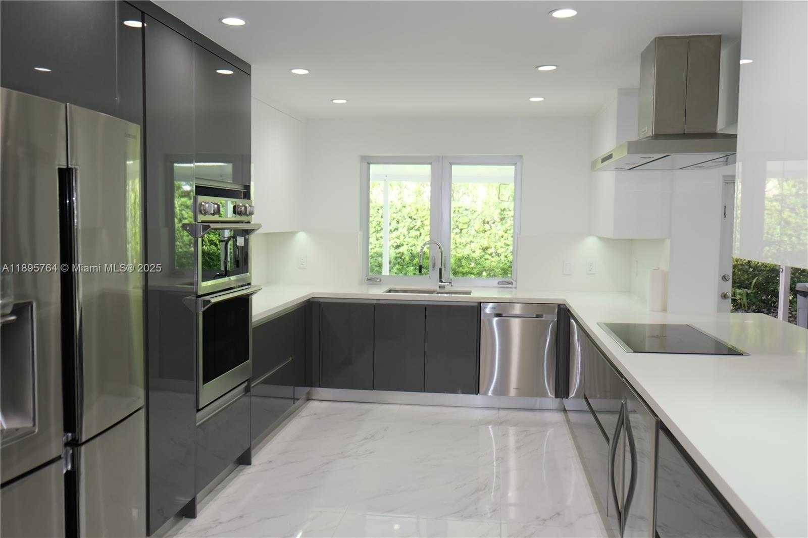 Small Image of 4311 SOUTH WEST 104TH CT, Miami Number 11