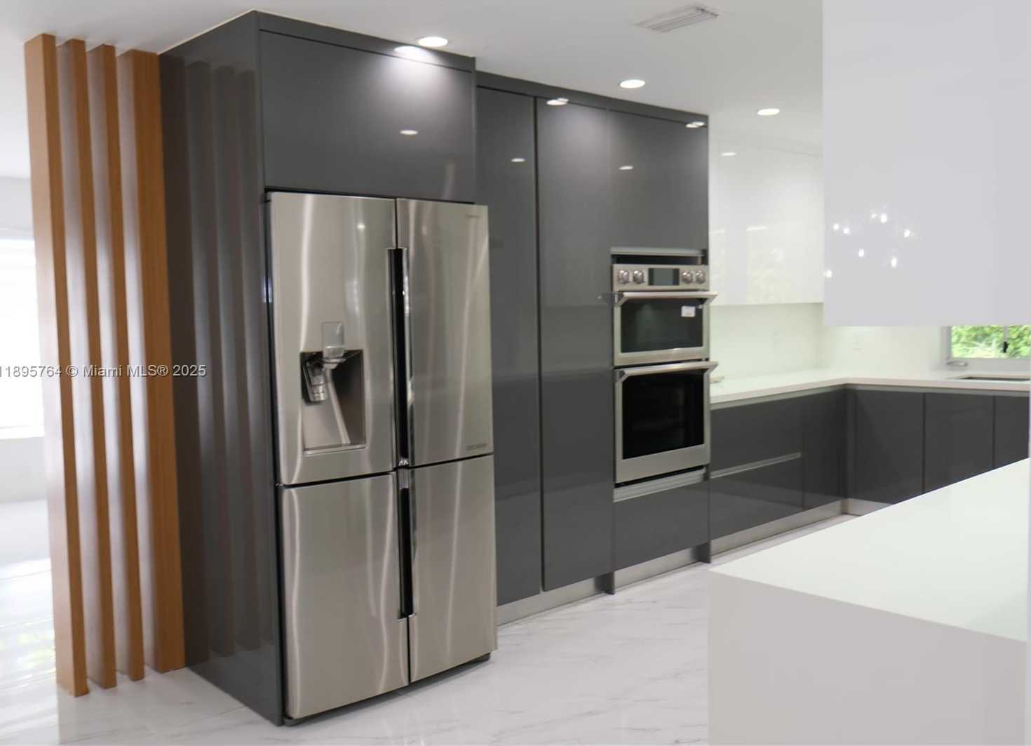 Small Image of 4311 SOUTH WEST 104TH CT, Miami Number 12