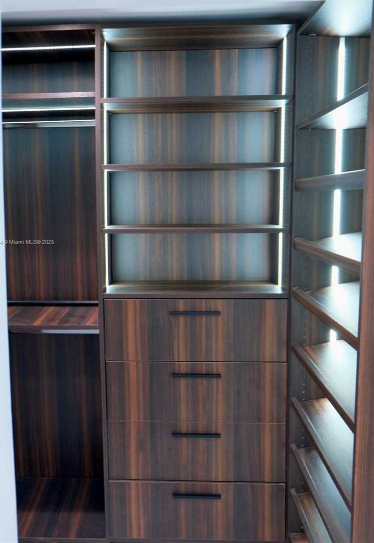Small Image of 4311 SOUTH WEST 104TH CT, Miami Number 27