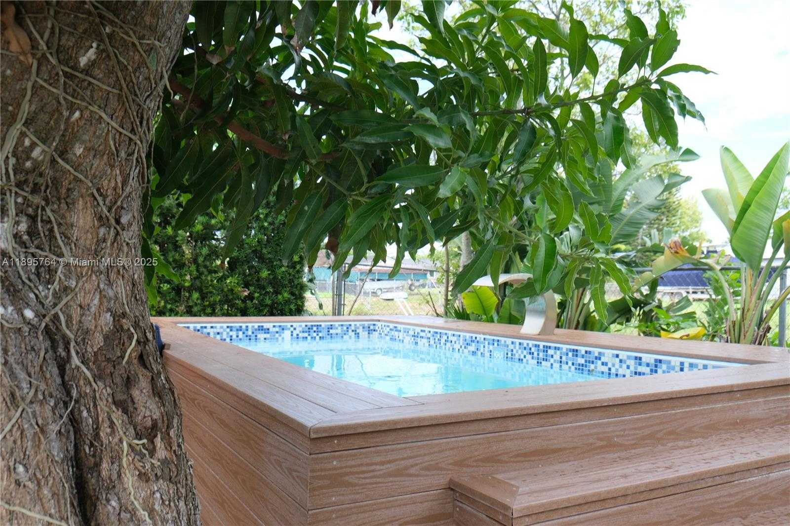 Small Image of 4311 SOUTH WEST 104TH CT, Miami Number 37