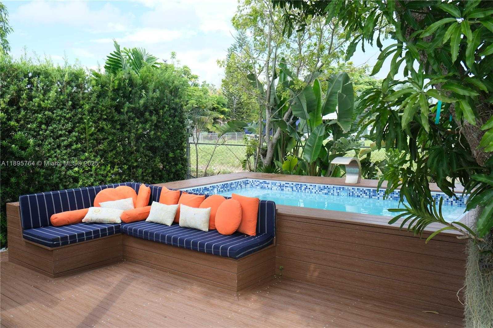 Small Image of 4311 SOUTH WEST 104TH CT, Miami Number 38