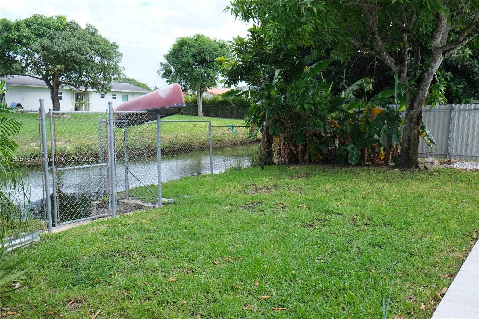 Small Image of 4311 SOUTH WEST 104TH CT, Miami Number 45