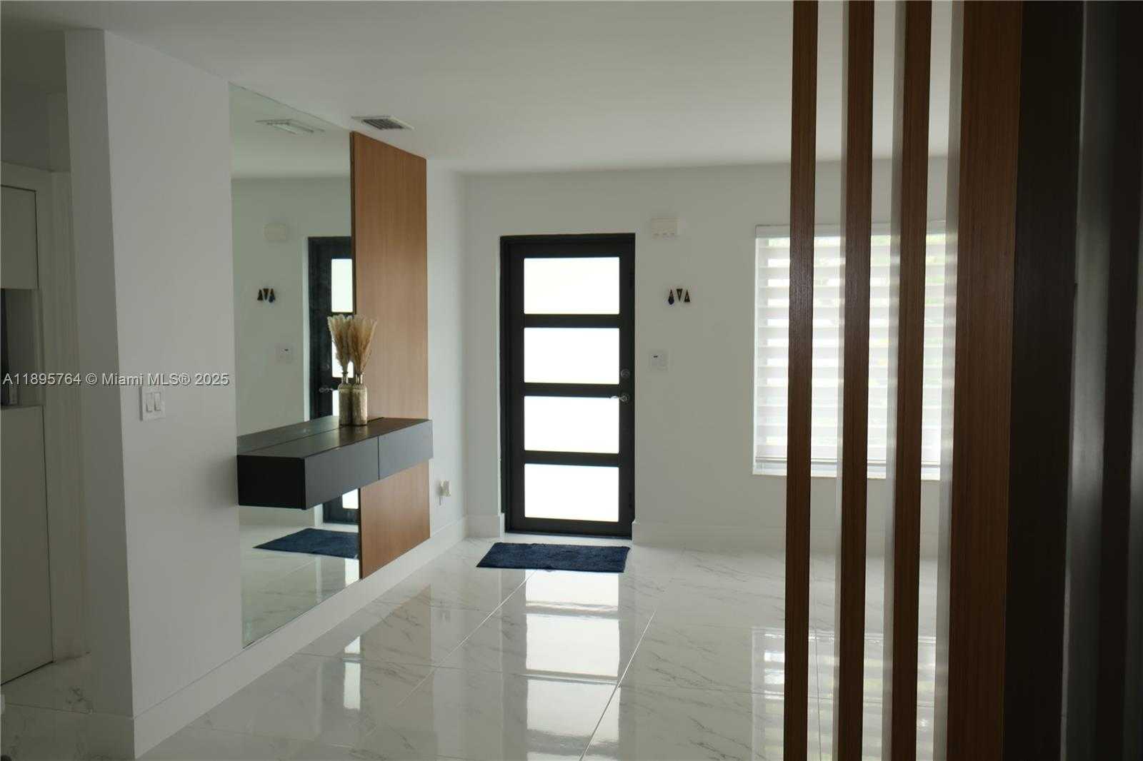 Small Image of 4311 SOUTH WEST 104TH CT, Miami Number 5
