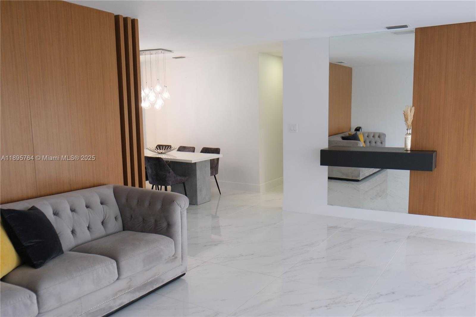 Small Image of 4311 SOUTH WEST 104TH CT, Miami Number 6