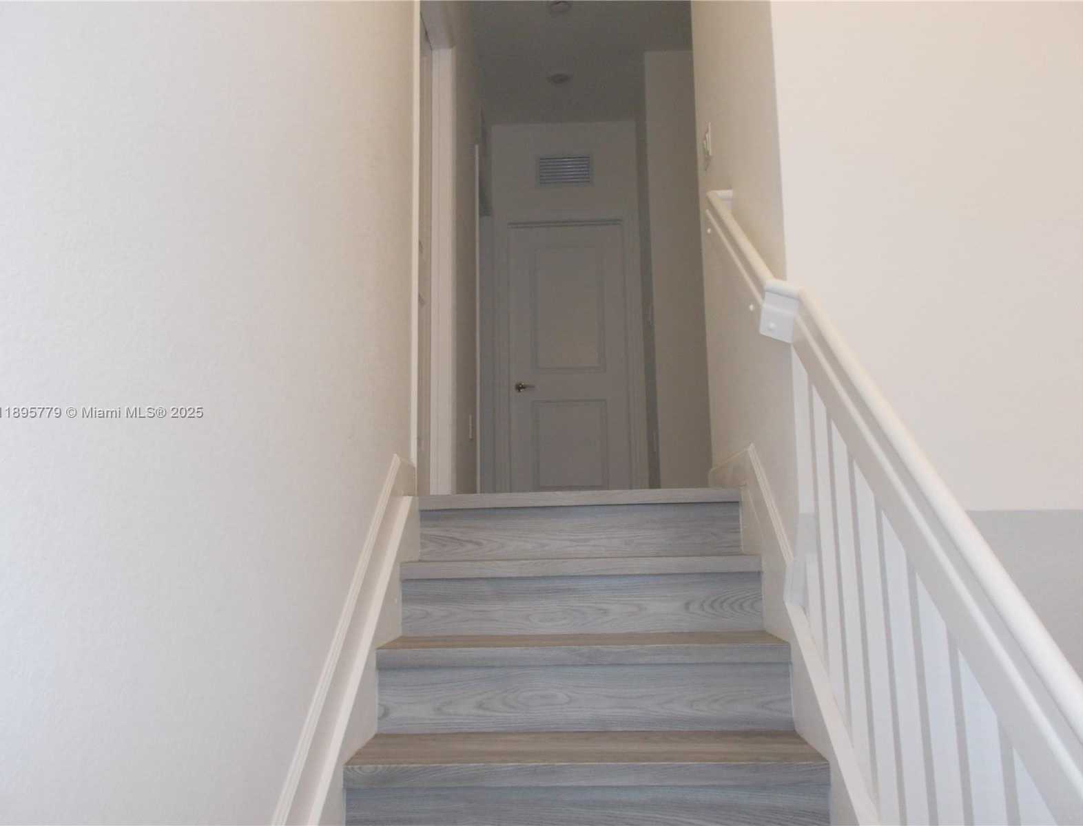 Small Image of 879 SOUTH EAST 26TH TER, Homestead Number 10