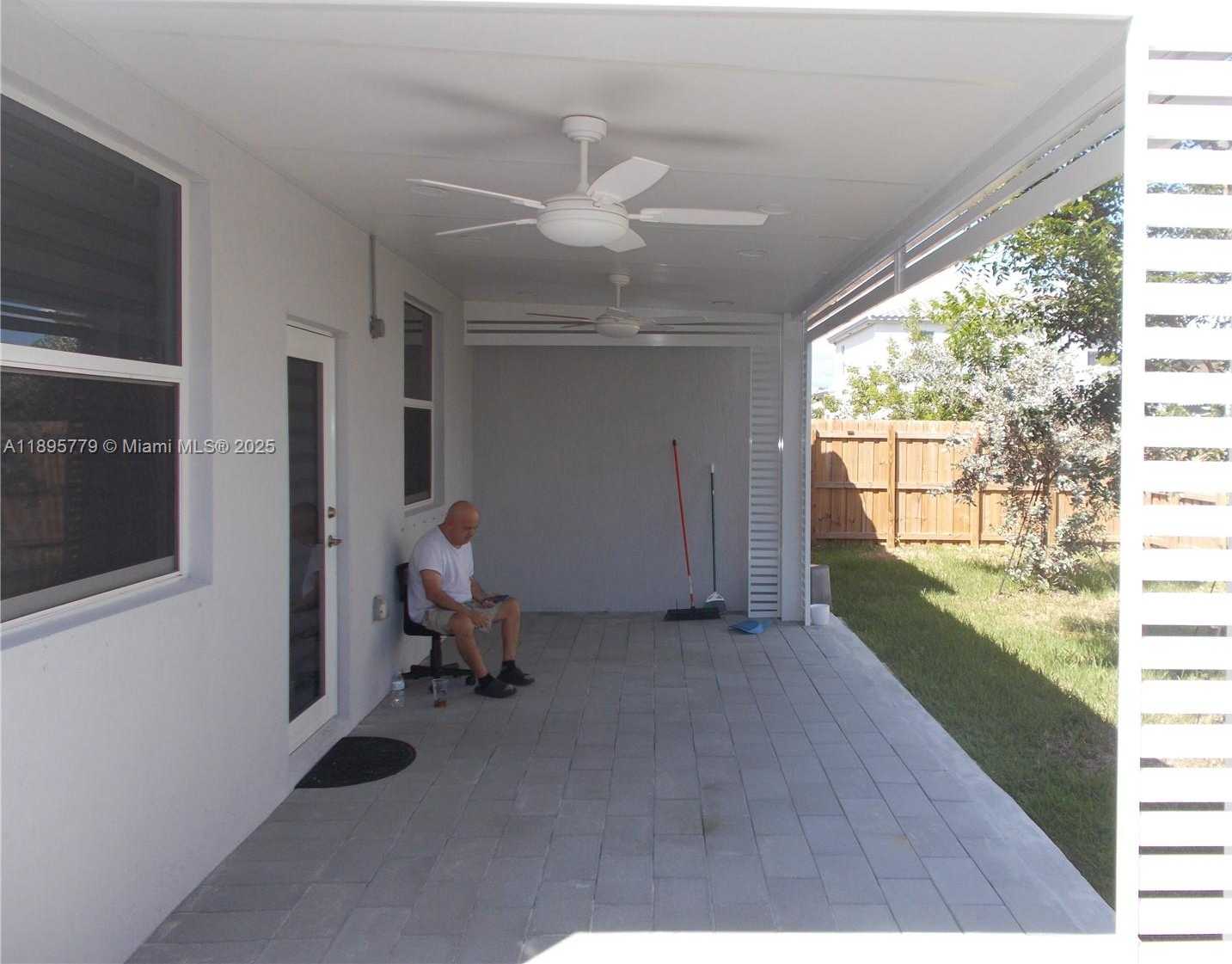 Small Image of 879 SOUTH EAST 26TH TER, Homestead Number 25