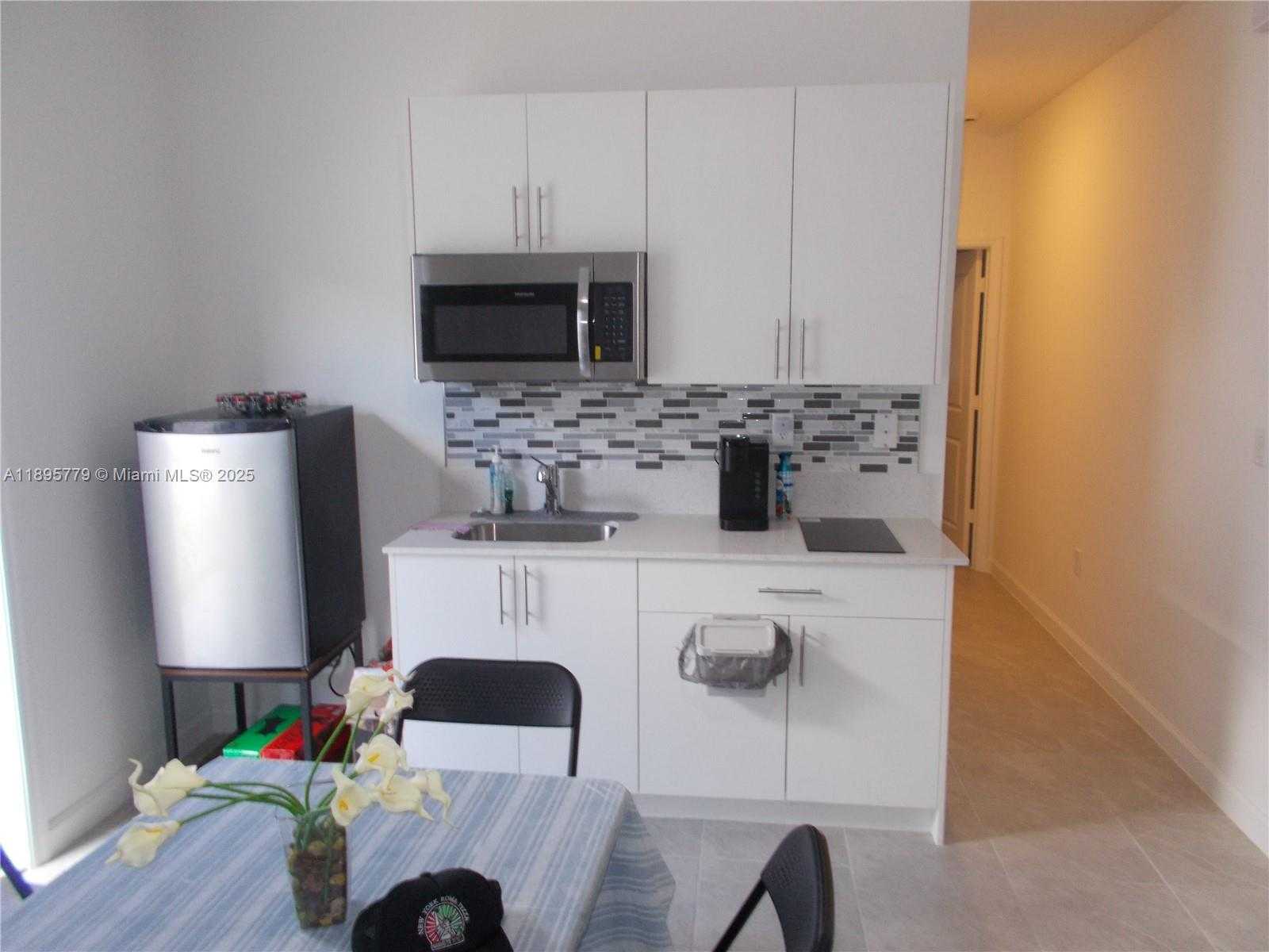 Small Image of 879 SOUTH EAST 26TH TER, Homestead Number 28