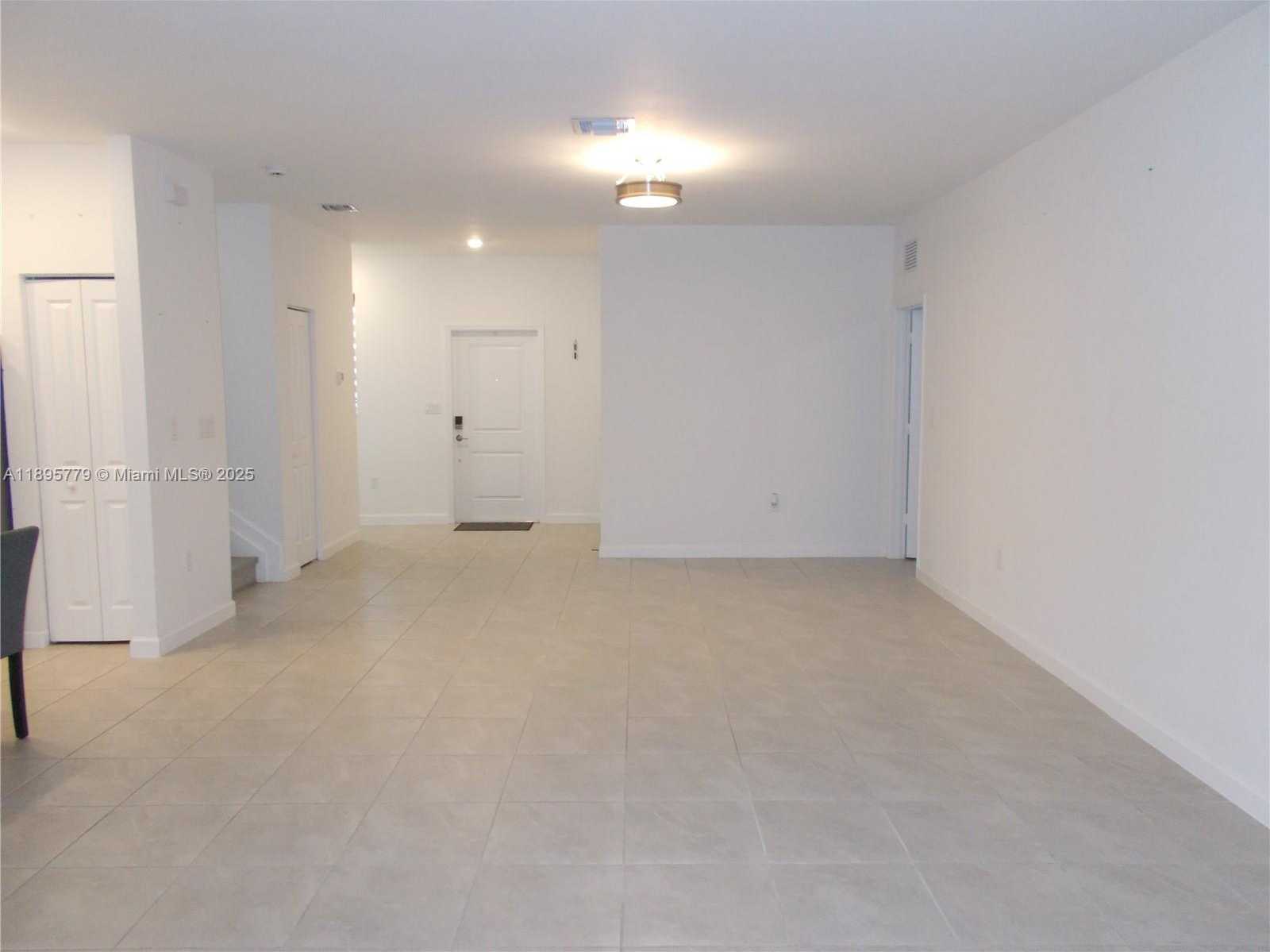 Small Image of 879 SOUTH EAST 26TH TER, Homestead Number 9