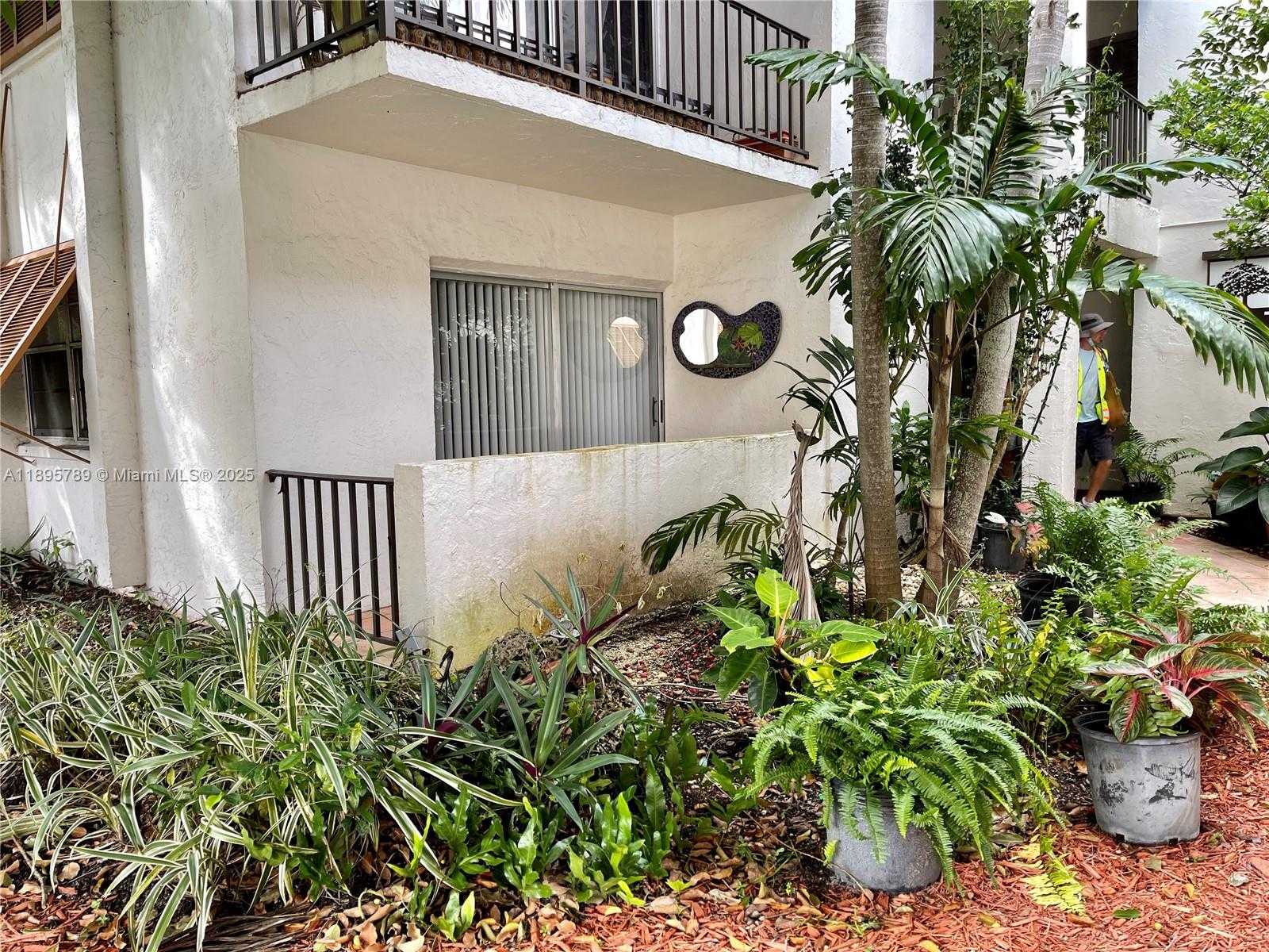 Small Image of 9456 SOUTH WEST 77TH AVE #T4, Miami Number 8