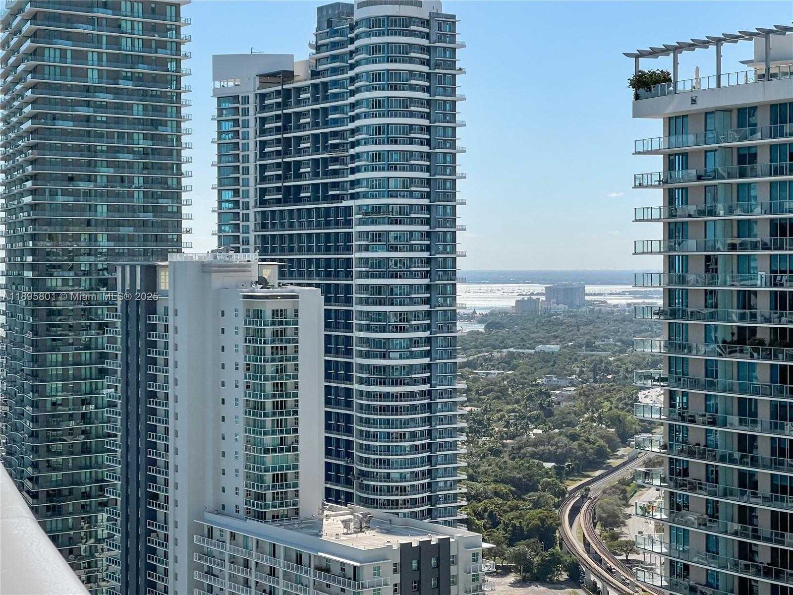 Small Image of 1010 BRICKELL AVE #3908, Miami Number 2