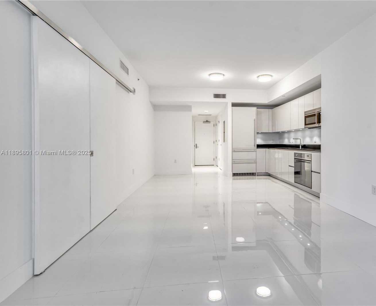 Small Image of 1010 BRICKELL AVE #3908, Miami Number 3