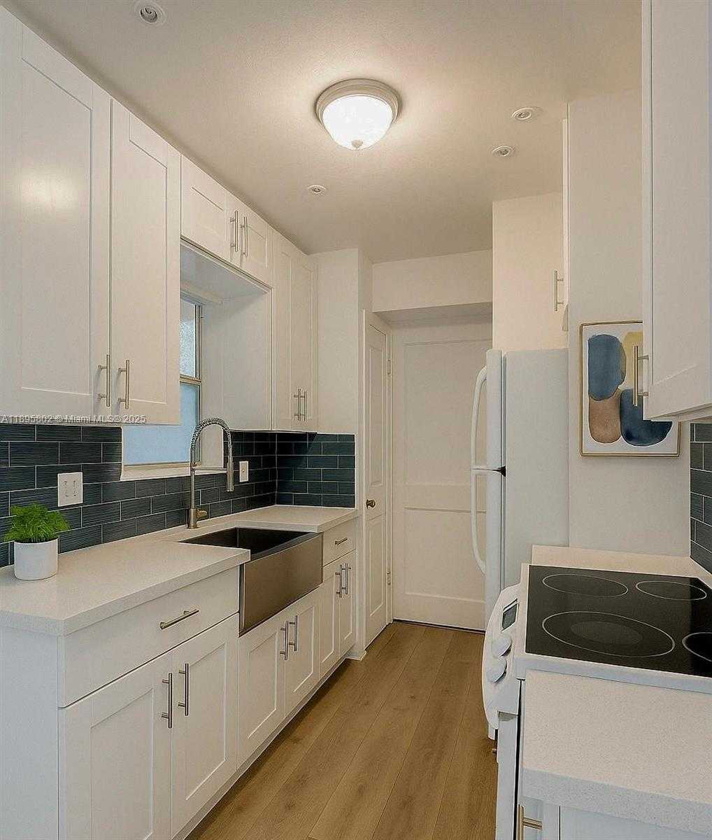 Small Image of 2222 JACKSON ST #4E, Hollywood Number 14