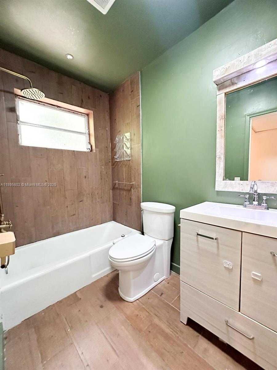 Small Image of 2222 JACKSON ST #4E, Hollywood Number 7