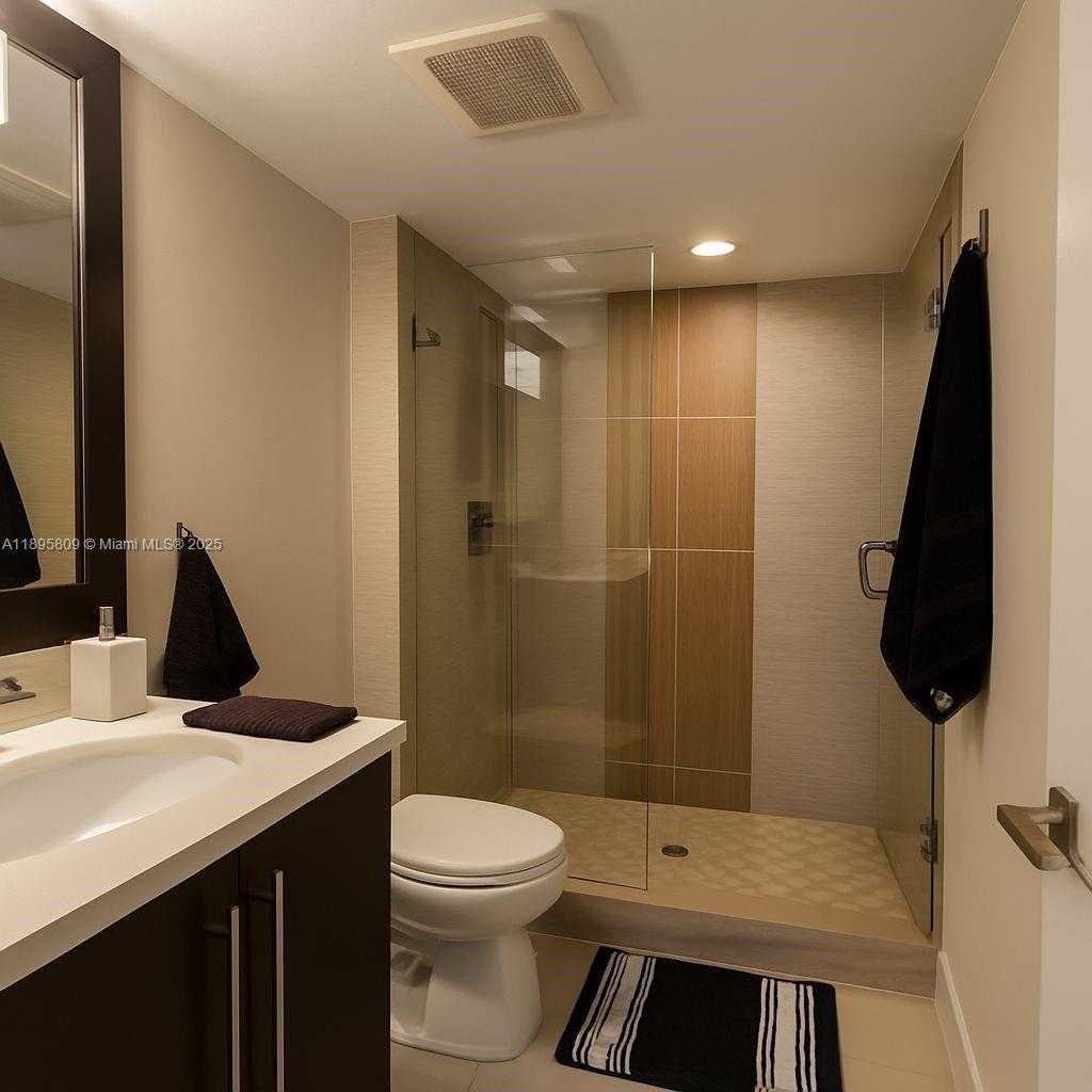 Small Image of 100 BAYVIEW DR #1026, Sunny Isles Beach Number 13