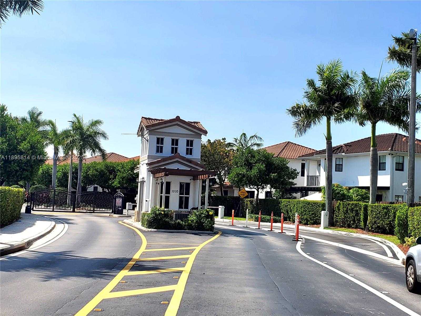 Small Image of 9731 NORTH WEST 10TH TER, Miami Number 47