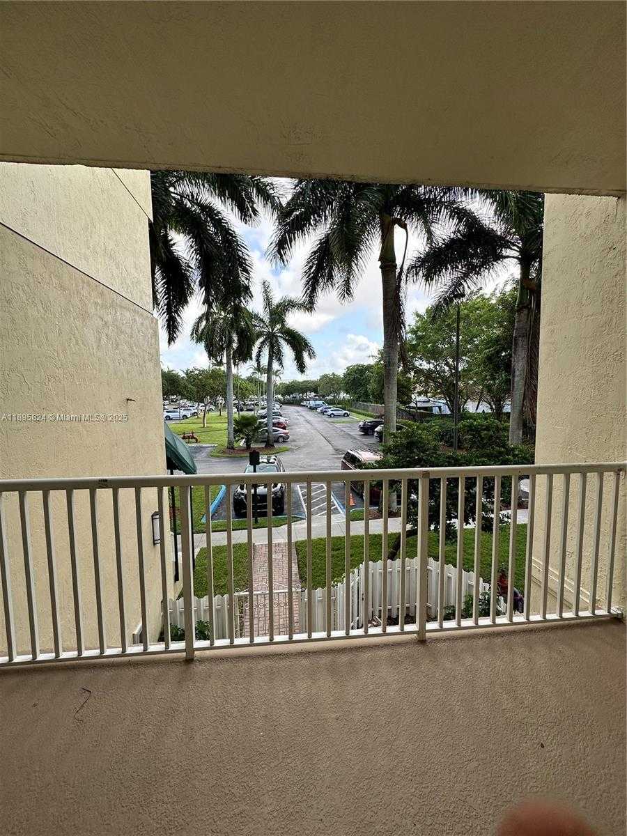 Small Image of 10700 NORTH WEST 66TH ST #201, Doral Number 12