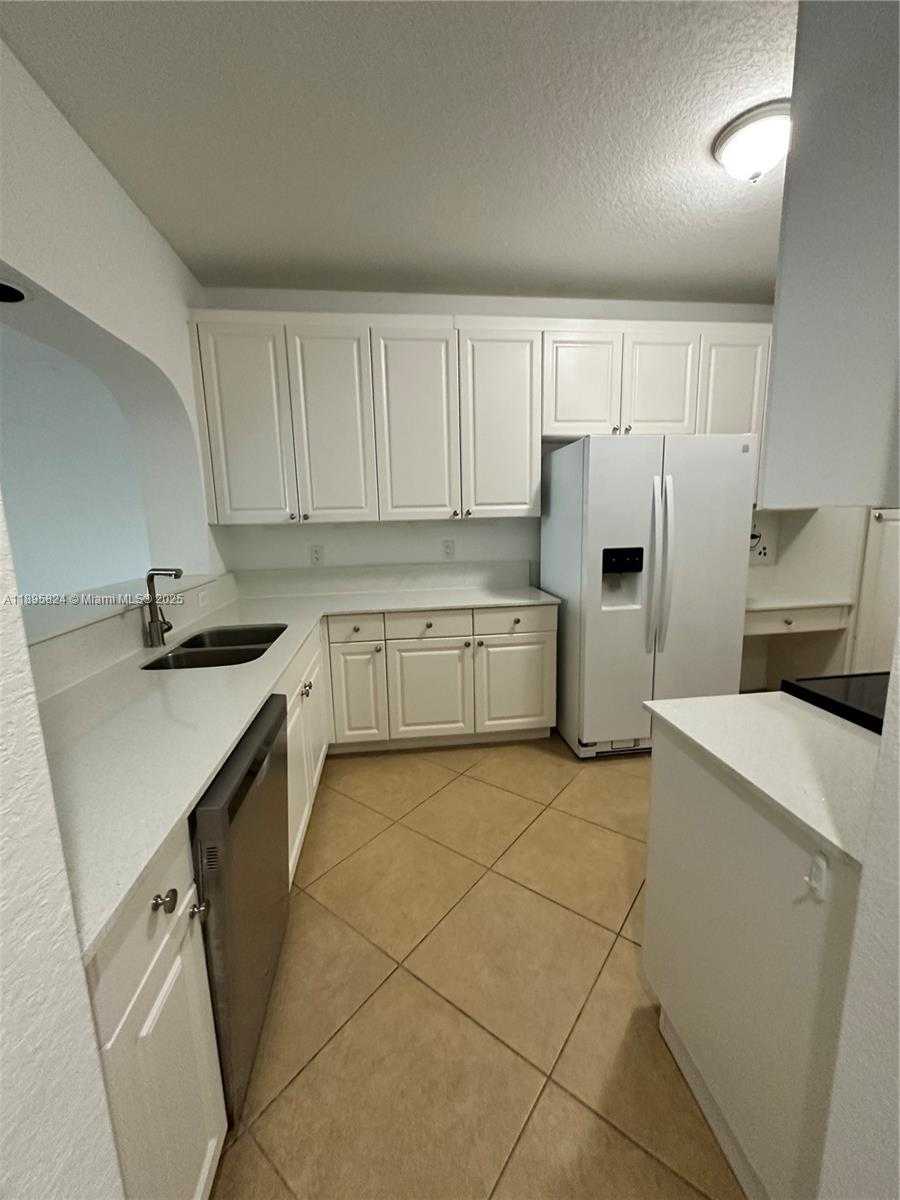 Small Image of 10700 NORTH WEST 66TH ST #201, Doral Number 30