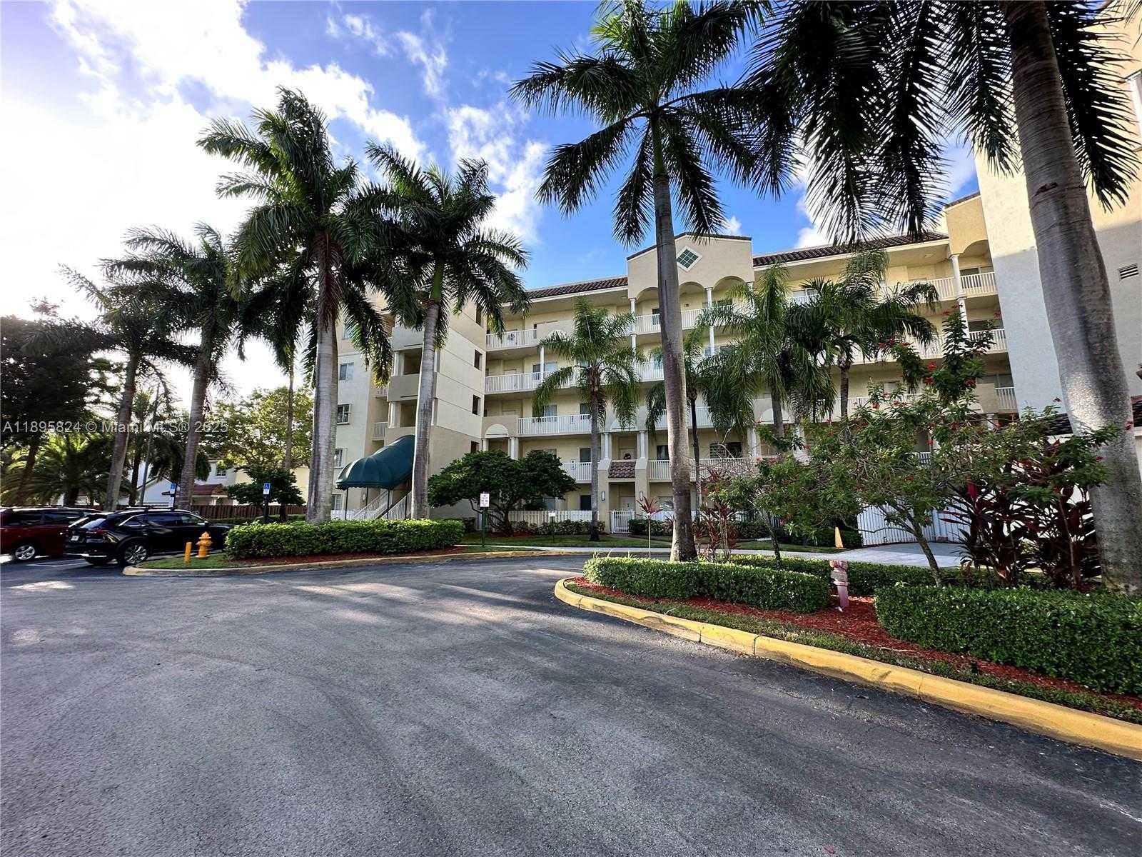 Small Image of 10700 NORTH WEST 66TH ST #201, Doral Number 4