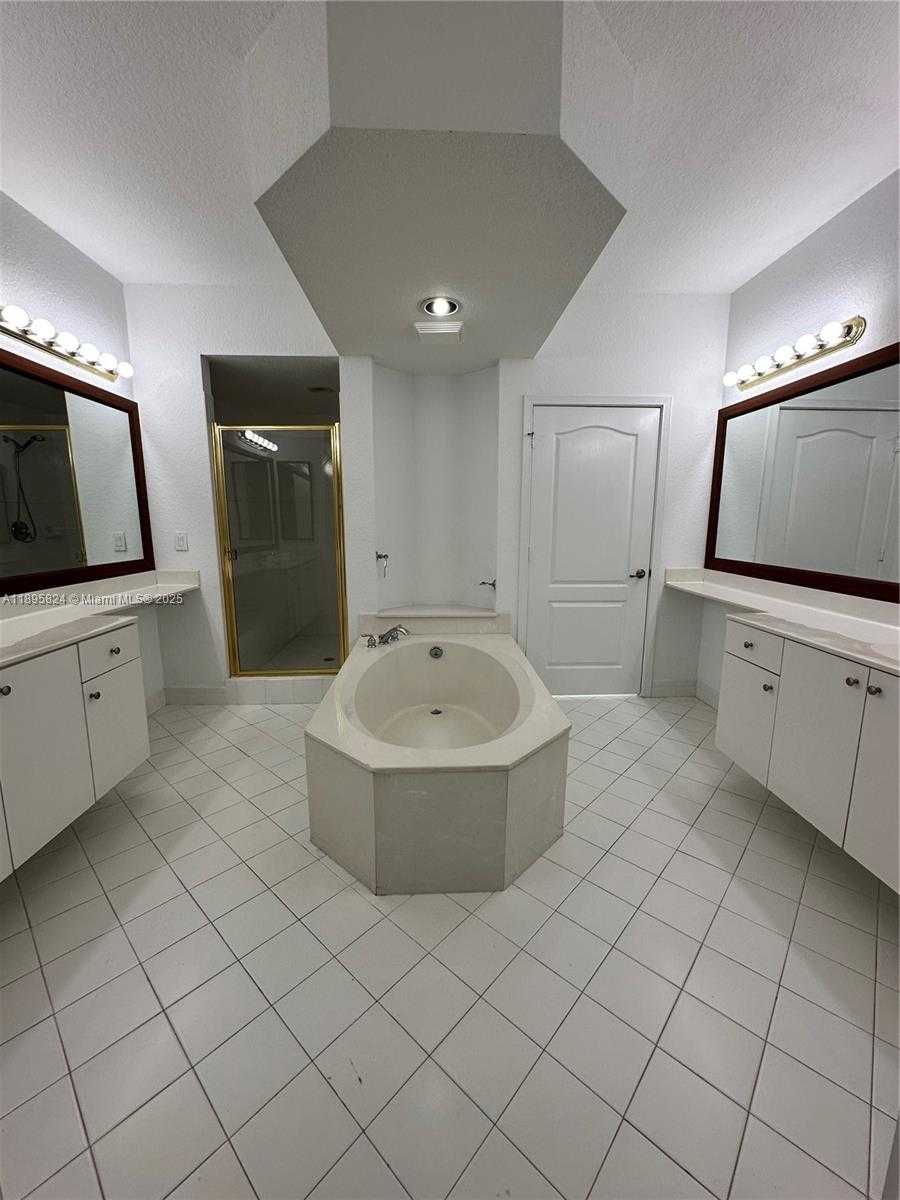 Small Image of 10700 NORTH WEST 66TH ST #201, Doral Number 52