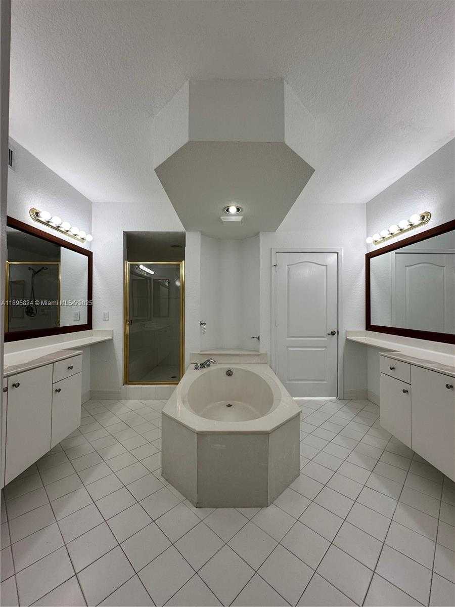 Small Image of 10700 NORTH WEST 66TH ST #201, Doral Number 53