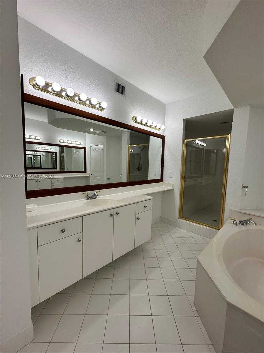 Small Image of 10700 NORTH WEST 66TH ST #201, Doral Number 55