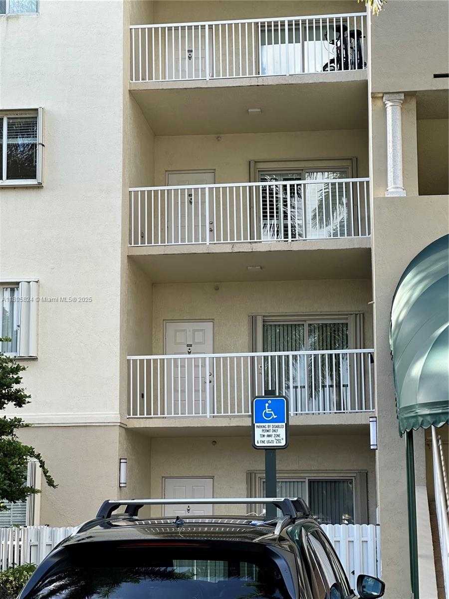 Small Image of 10700 NORTH WEST 66TH ST #201, Doral Number 60
