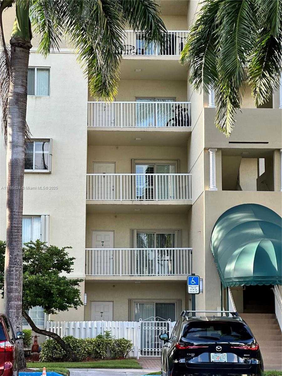 Small Image of 10700 NORTH WEST 66TH ST #201, Doral Number 7